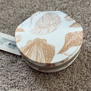 Seashell Print Round Travel Jewelry Case in Cream and Tan